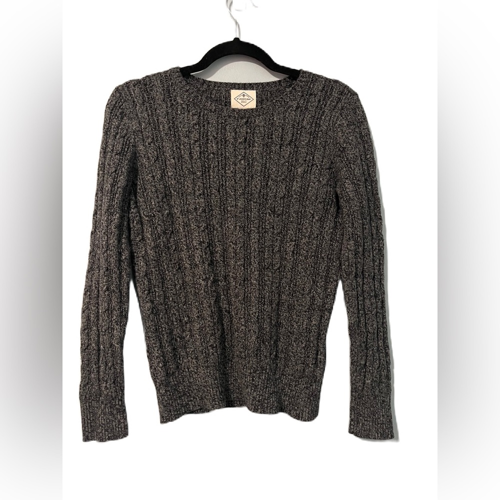 • St. John's Bay Gray Knitted Sweater Crew Neck Long Sleeve